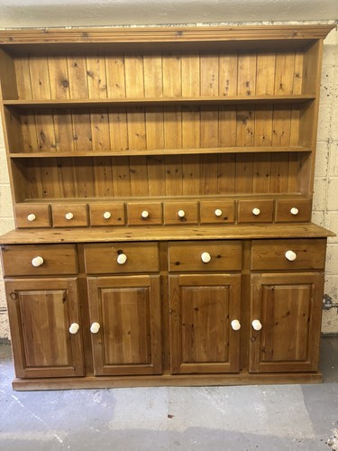 Large solid pine farmhouse - large,