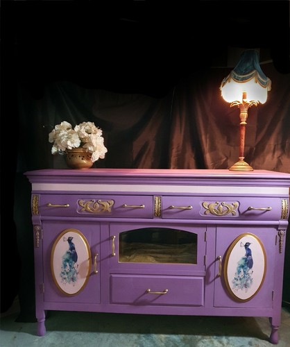 Stunning hand painted dresser - stunning,